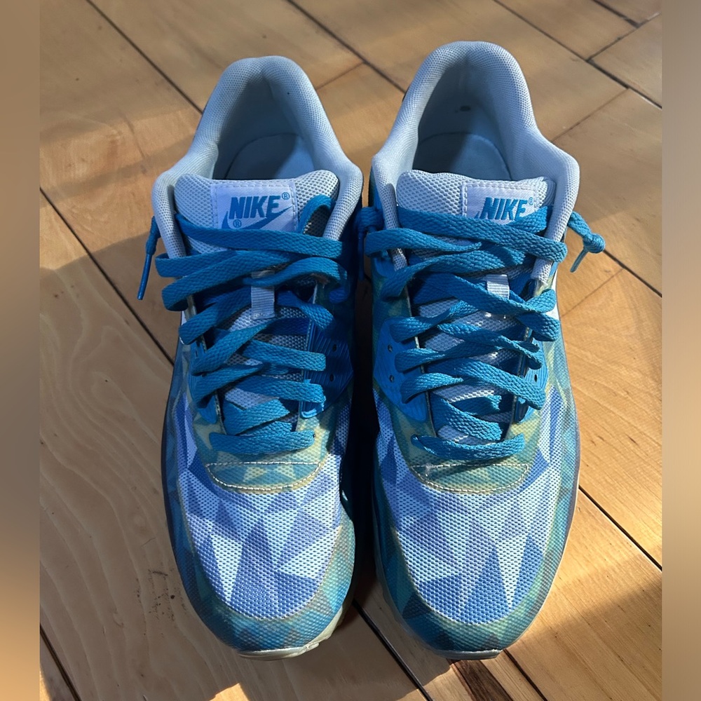 Men’s Nike Air Max shoes